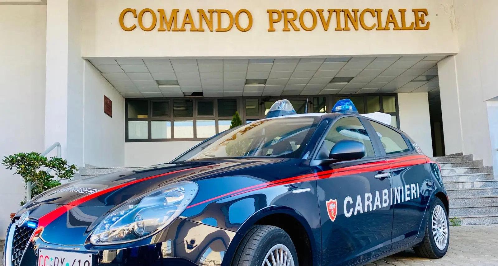 Nella provincia di Catanzaro più di 600 incidenti stradali nel 2025 con\u00A010 morti, l’impegno dell’Arma:\u00A0«Comportamenti scorretti nonostante le sanzioni»\n