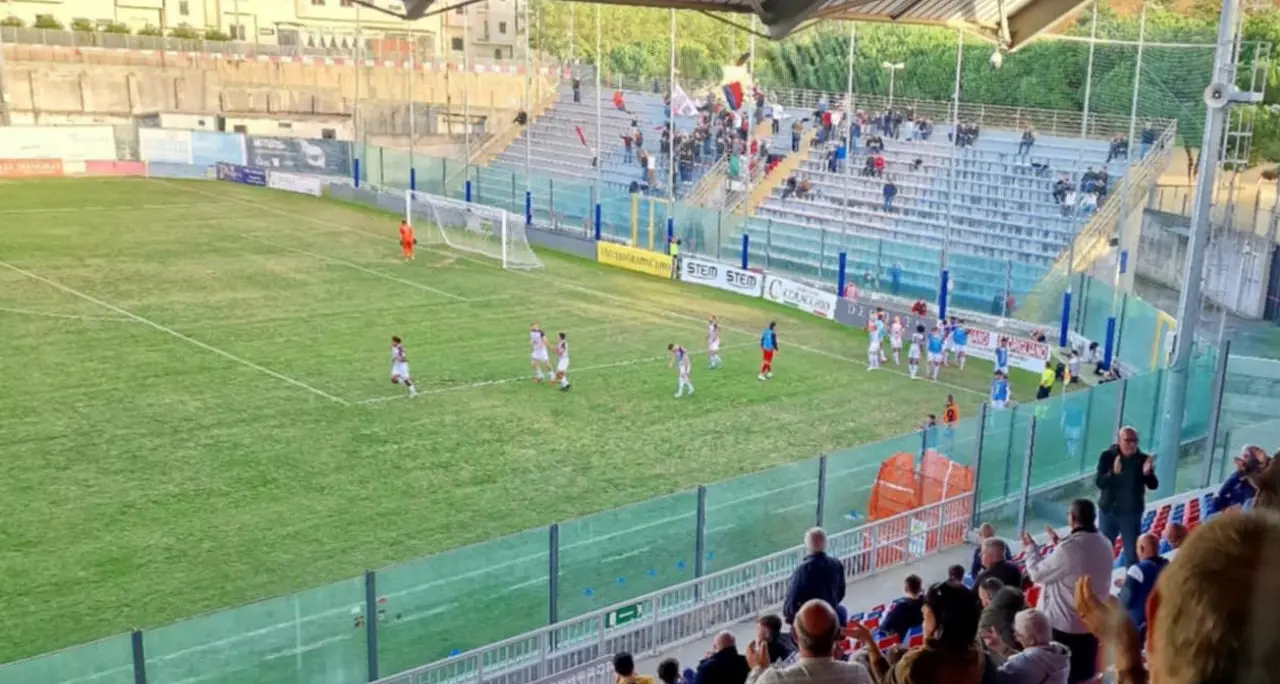 Serie D, il derby come rilancio per la Vibonese: i rossoblù\u00A0tornano al successo\u00A0battendo\u00A0la Vigor Lamezia 3-1\u00A0\n