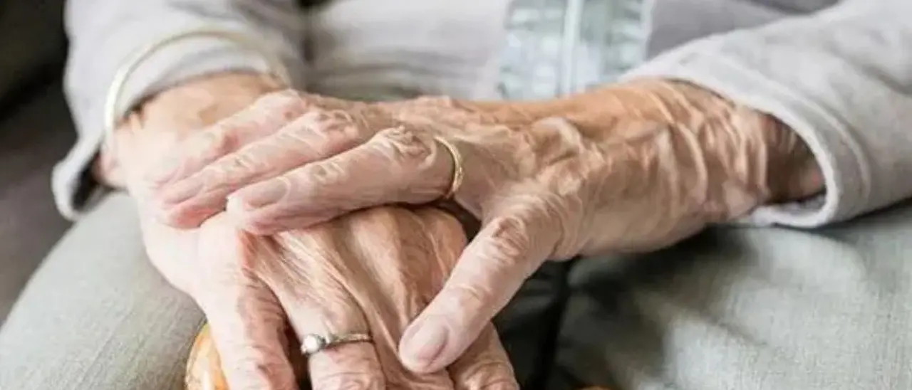 Calabria, paese per vecchi (che non mollano l’osso). E i giovani? Evaporati\n