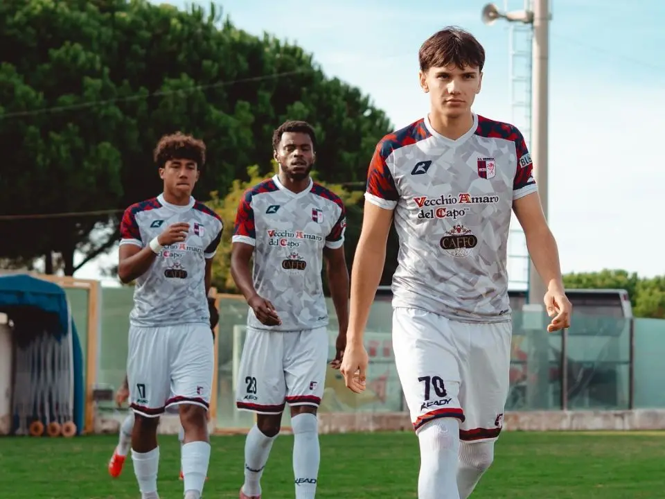 Serie D, la Vibonese ritrova la vittoria nel derby contro la Vigor Lamezia. Esposito: «Prestazione superlativa»