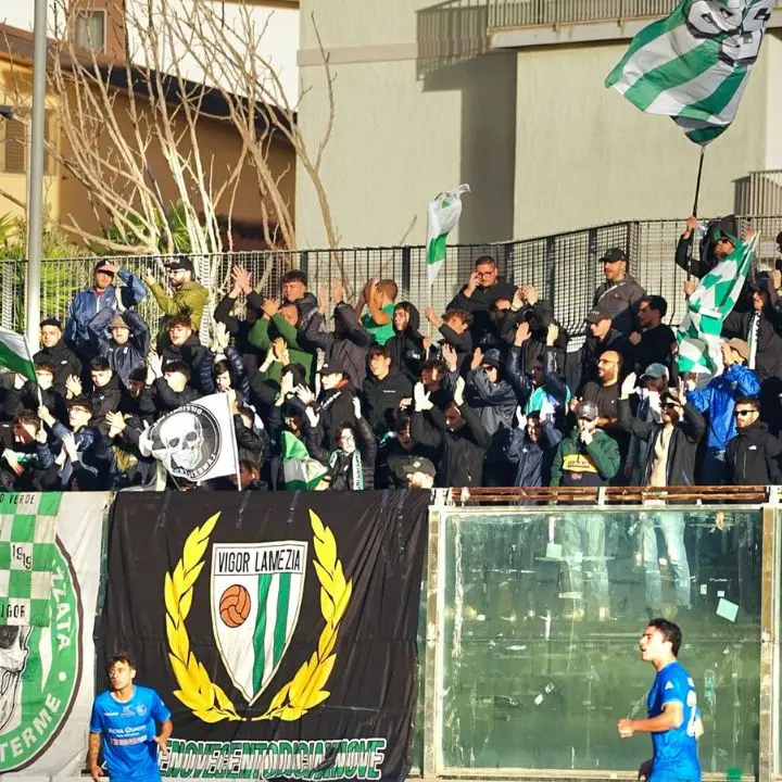 Serie D, derby amaro per la Vigor Lamezia, sconfitta dalla Vibonese. Mancini: «Potevamo fare di più»\n