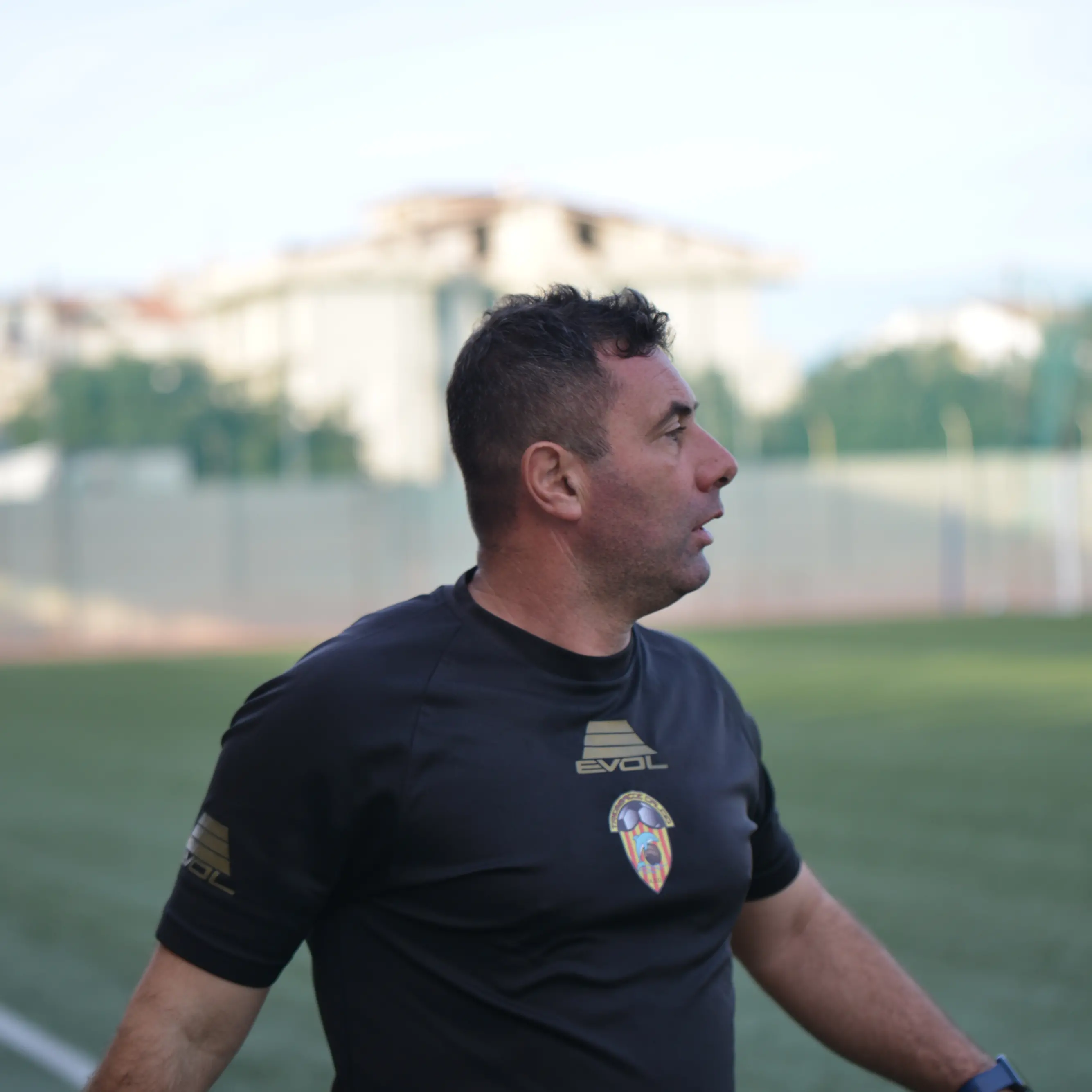 Eccellenza, il Trebisacce travolge l'Isola CR 5-0. Malucchi: «Classifica? Per ora mi godo il gruppo»\n