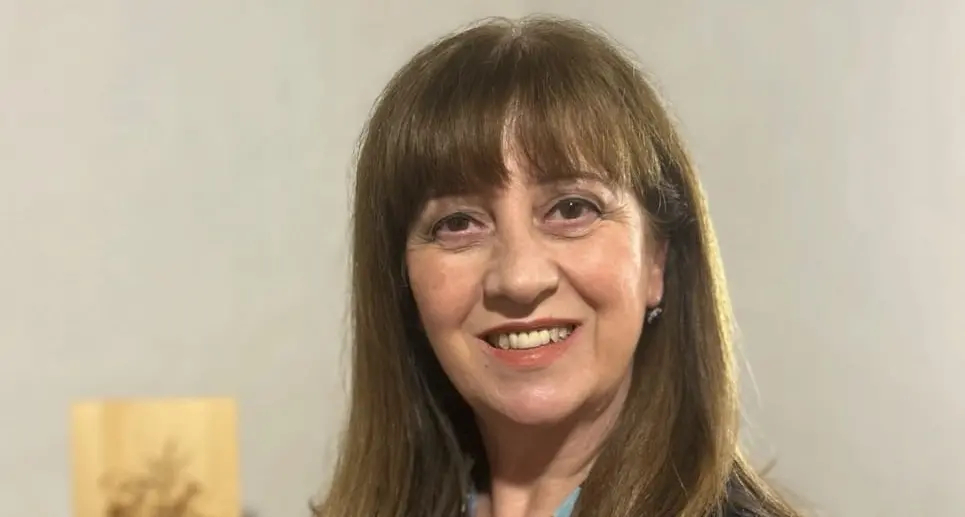 La mostra di pirografia di Carmela Capria restituisce vita\u00A0alla memoria rurale della Piana di Gioia Tauro\n