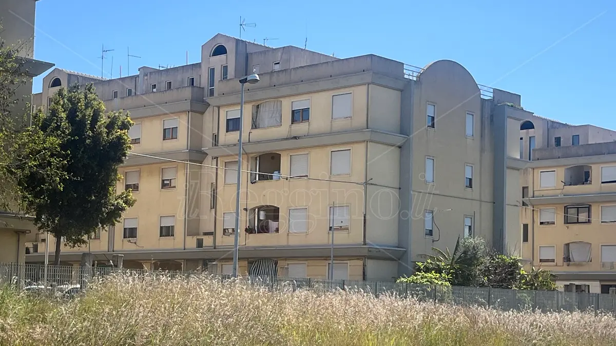 Reggio, Patrizia D’Aguì (Noi siamo Arghillà) e Giacomo Marino (Un mondo di mondi): «È\u00A0ancora emergenza abitativa al comparto 6»