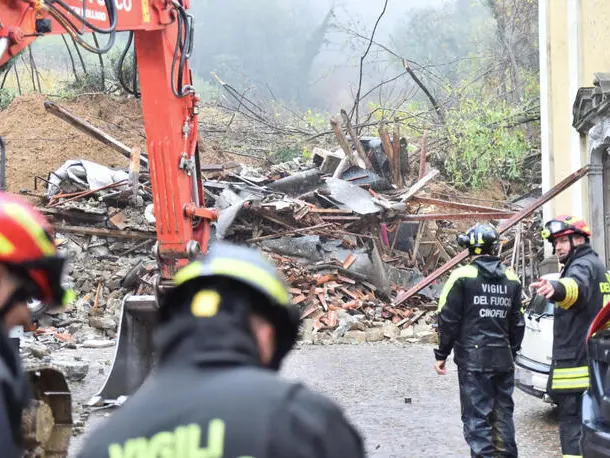Frana travolge abitazioni in provincia di Gorizia: ci sono due dispersi, una persona messa in salvo