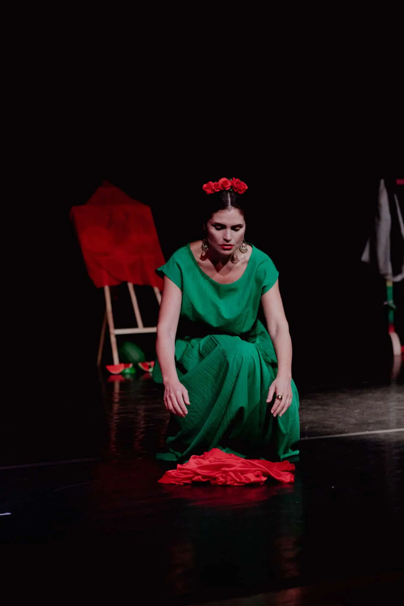 Frida,\u00A0l’icona del XX secolo nello spettacolo di Jessica Ferro in scena a Locri\n