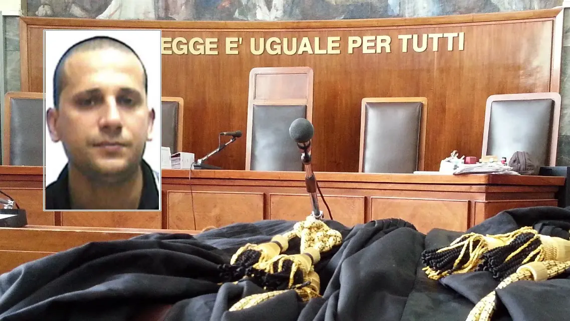 <p>Nel riquadro Francesco Capomolla</p>\\n