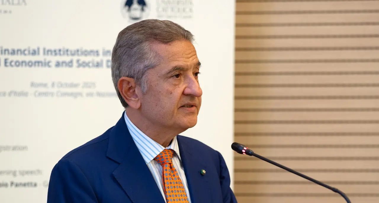 Bankitalia, Panetta: «L’economia irregolare vale 218 miliardi, nei territori infiltrati da mafie -16% di Pil pro capite»\n