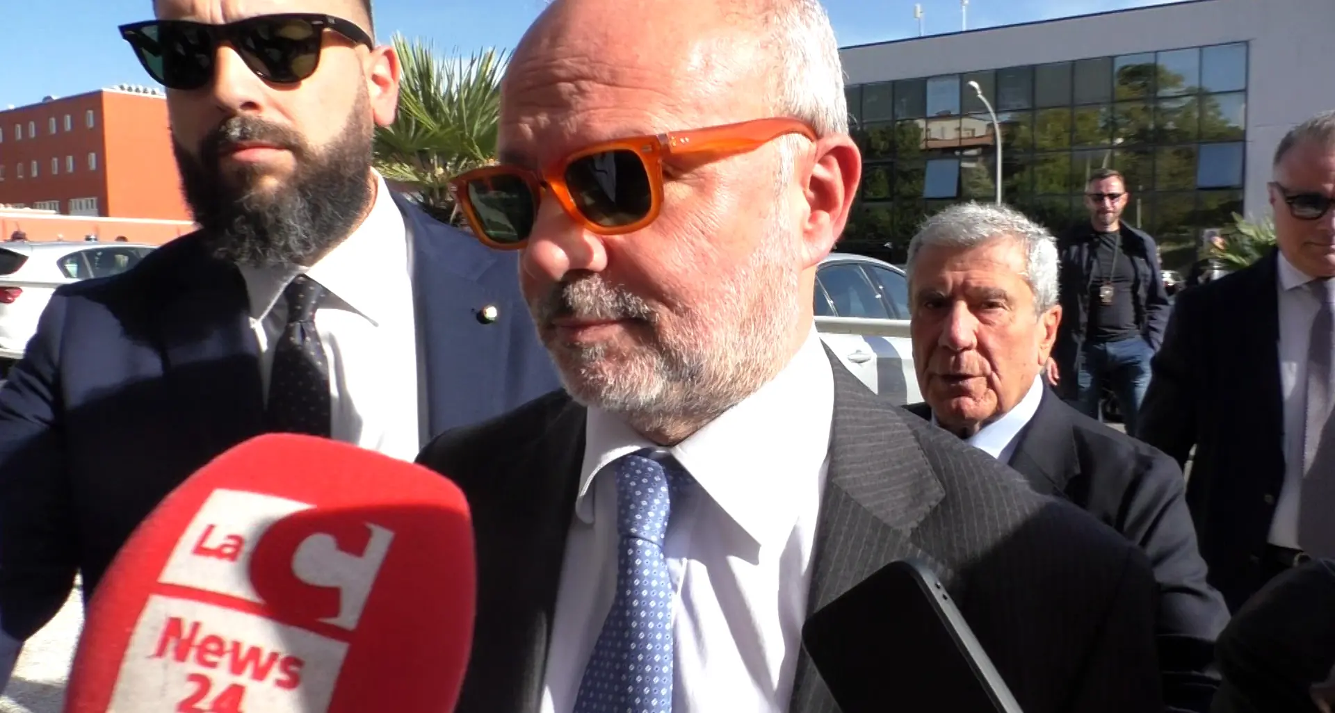 Calabria fuori dal commissariamento della sanità, mezzo passo indietro di Schillaci: «È un problema tecnico, non mio»\n