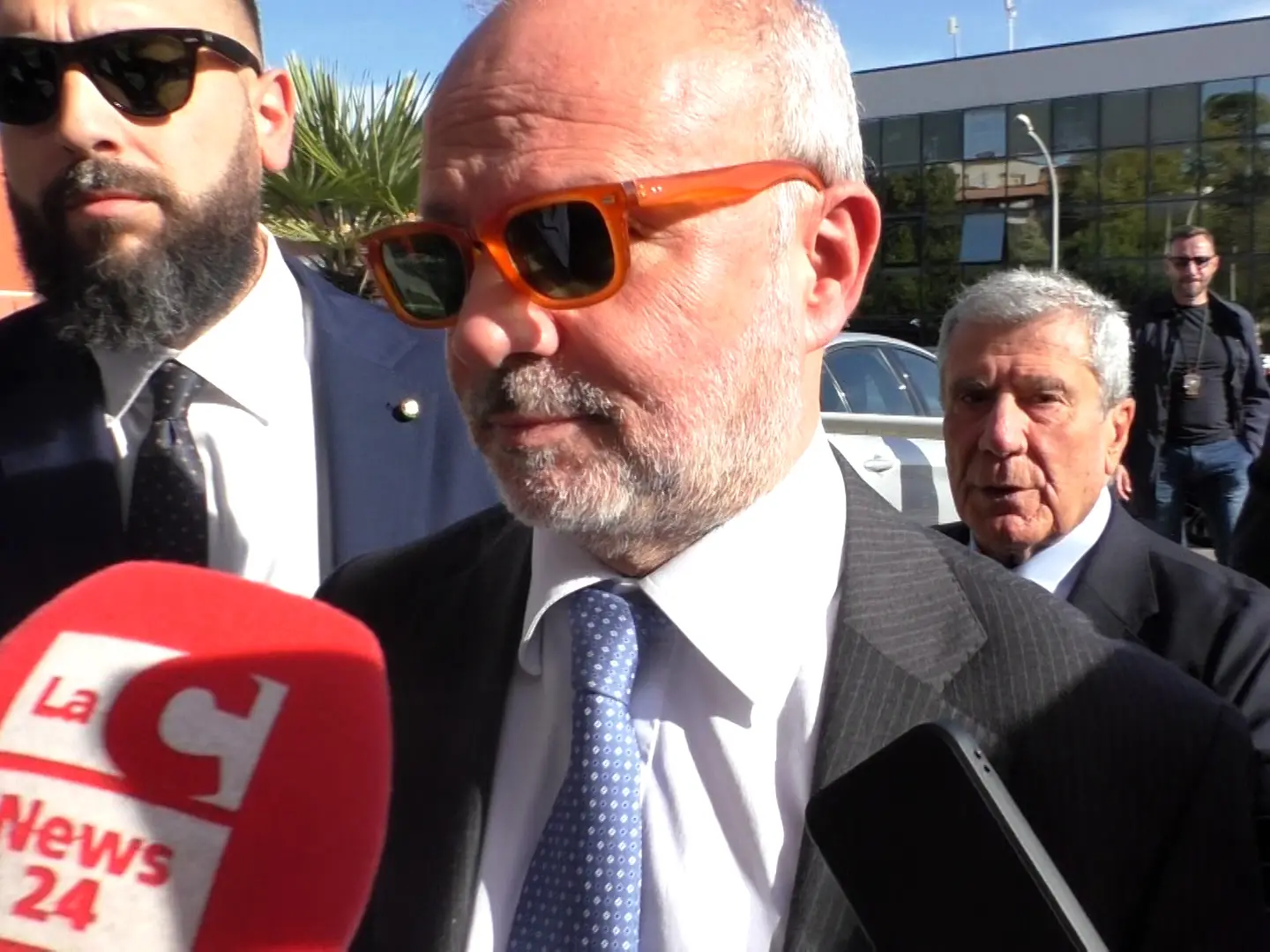 Calabria fuori dal commissariamento della sanità, mezzo passo indietro di Schillaci: «È un problema tecnico, non mio»