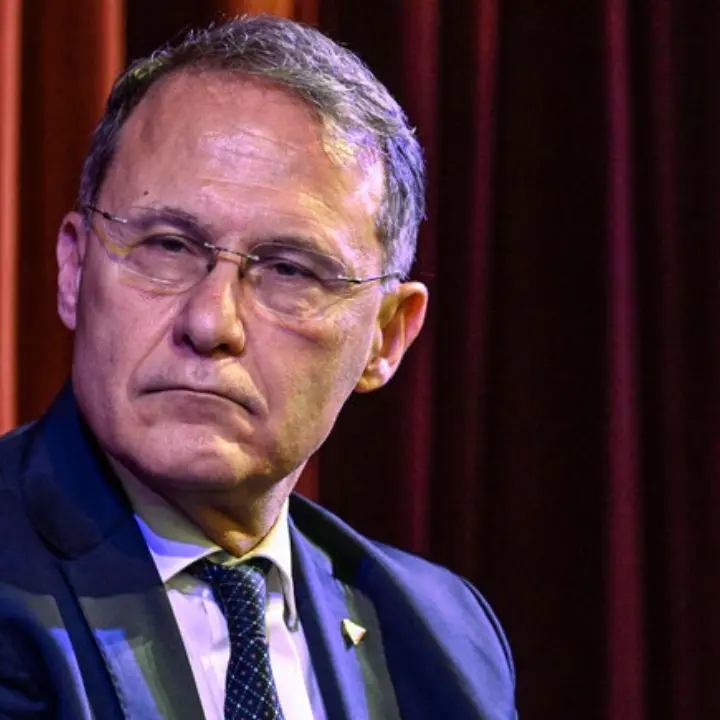 Il condono che torna sempre: FdI rilancia l’arma dell’abusivismo per spingere Cirielli in Campania