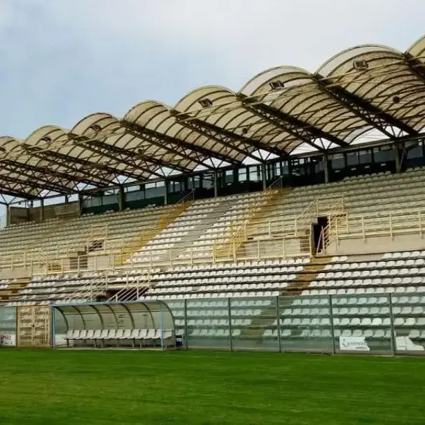 La Vigor Lamezia non sa dove allenarsi: «Impianti obsoleti e non idonei, il Comune non può più far finta di nulla»\n