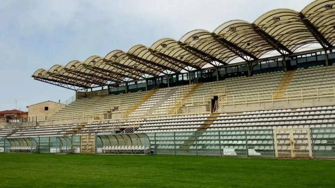 La Vigor Lamezia non sa dove allenarsi: «Impianti obsoleti e non idonei, il Comune non può più far finta di nulla»\n