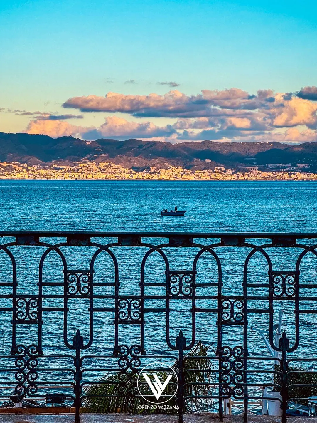 La ringhiera dei ritorni e il respiro del mare