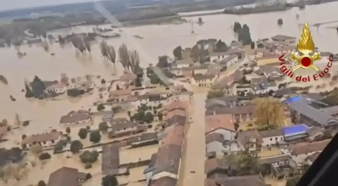 Frana sulle case a Cormons, 32enne muore tentando di salvare l’anziana vicina: recuperati i corpi\n