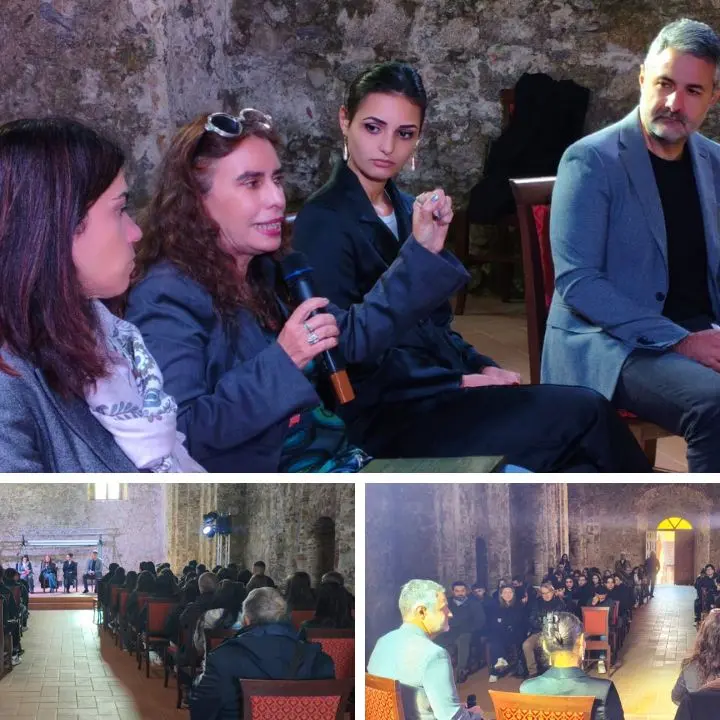 Abusi in rete, come difendersi e uscirne: a Brognaturo studenti a confronto con la sociologa Giovanna Vingelli e l’attivista Dalia Aly\n