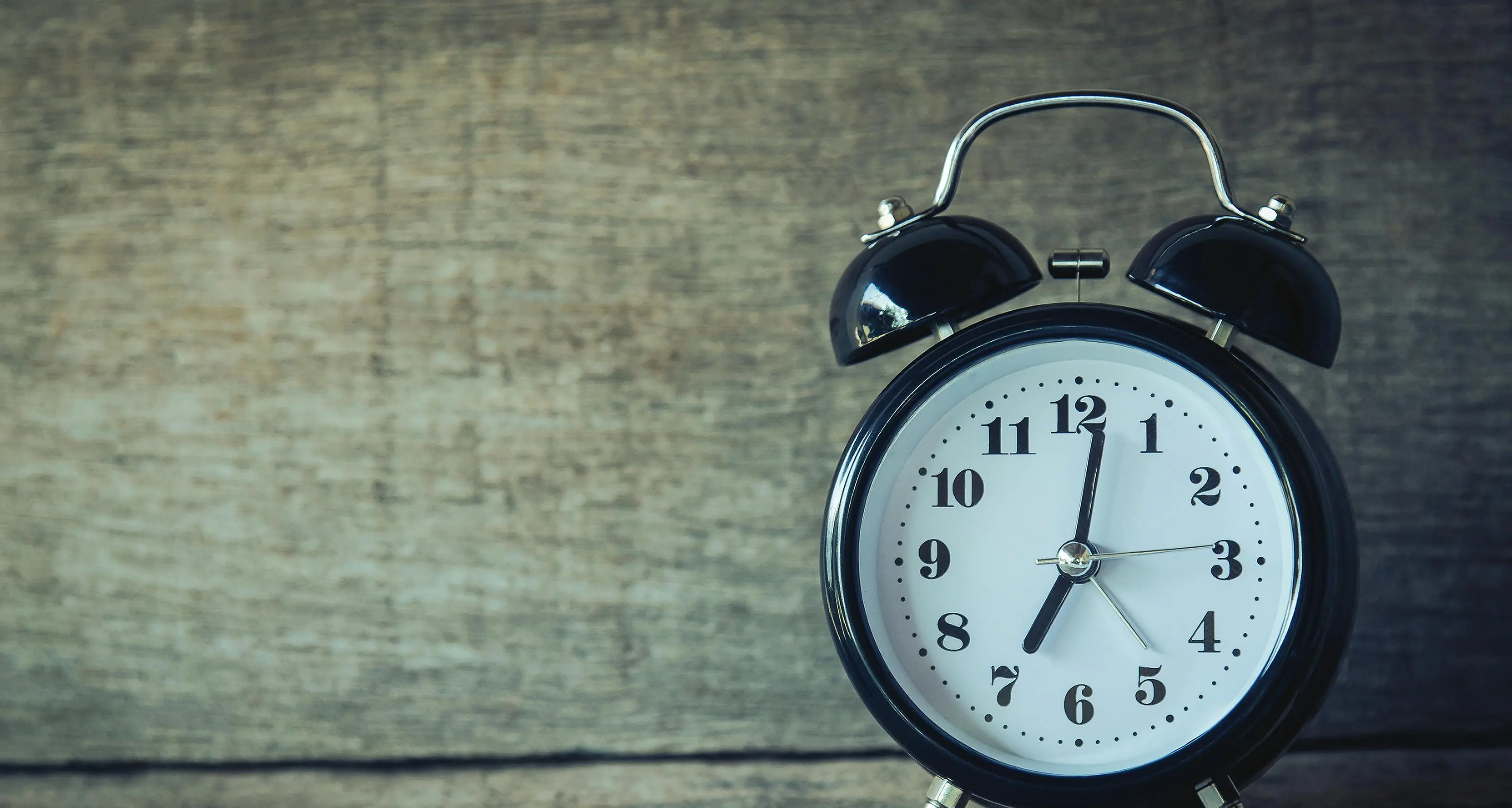 Ora legale tutto l’anno, l’Italia accelera: in Parlamento parte l’iter per dire addio al cambio dell’ora\n