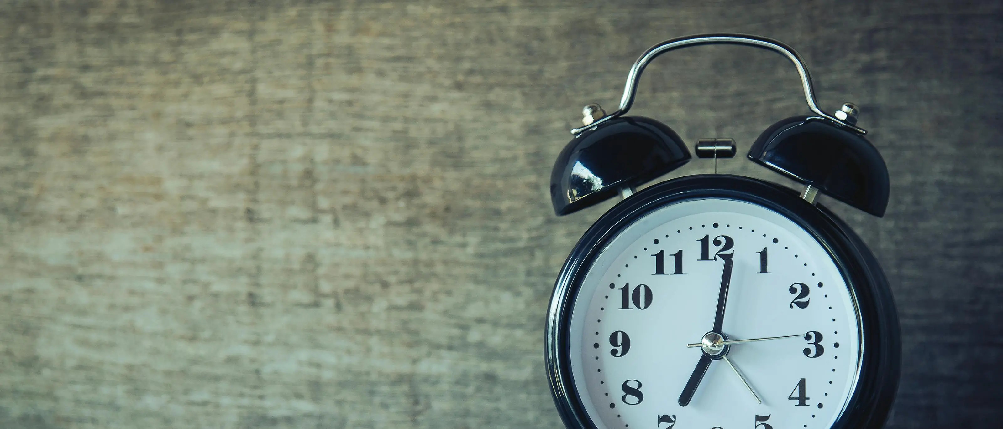 Ora legale tutto l’anno, l’Italia accelera: in Parlamento parte l’iter per dire addio al cambio dell’ora\n