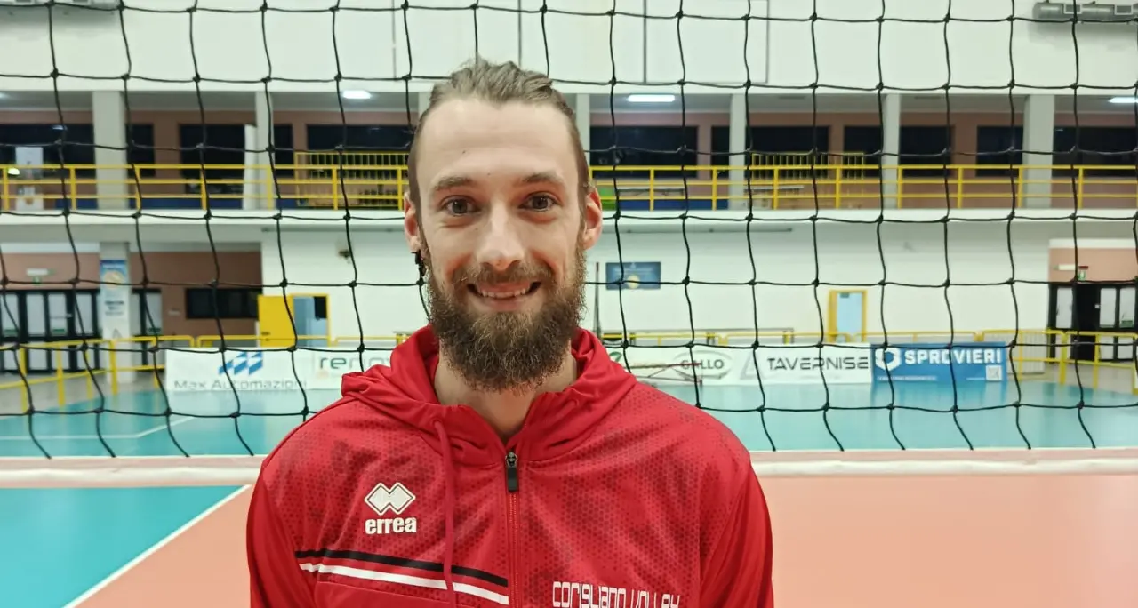 Nuovo volto in casa Sprovieri Corigliano Volley:\u00A0ufficiale l’arrivo del centrale Stefano Pirozzi\n