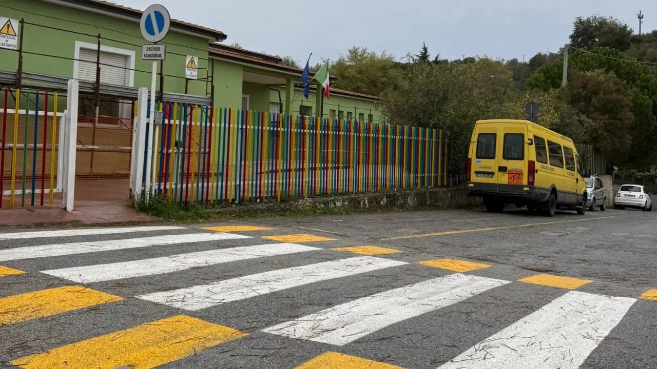 Viabilità, completati i lavori di ripristino dei dossi e degli attraversamenti pedonali a Jonadi e Vena\n