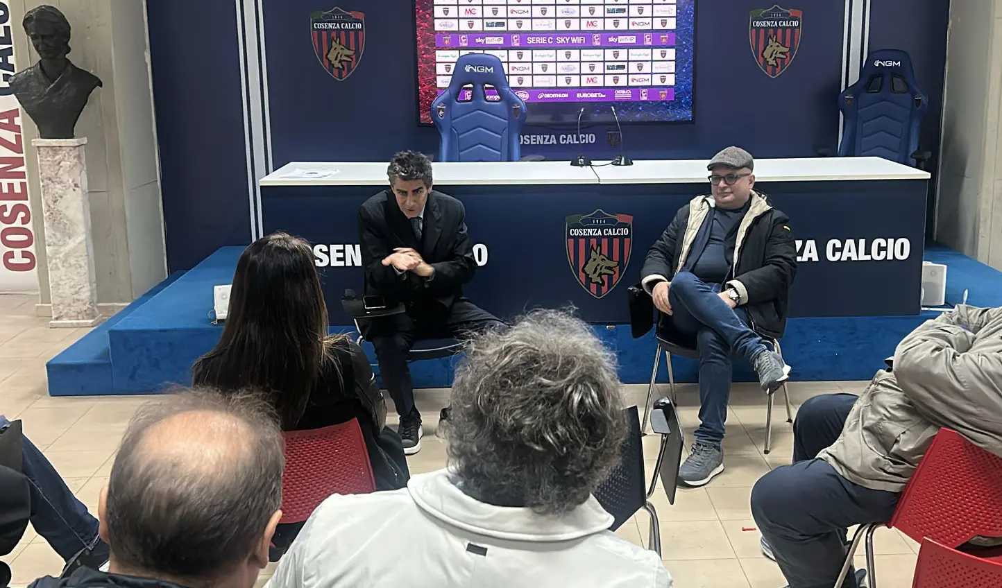 Gualtieri: «Ricucire\u00A0il rapporto tra istituzioni, tifosi e Cosenza Calcio. A gennaio non ci tireremo indietro»