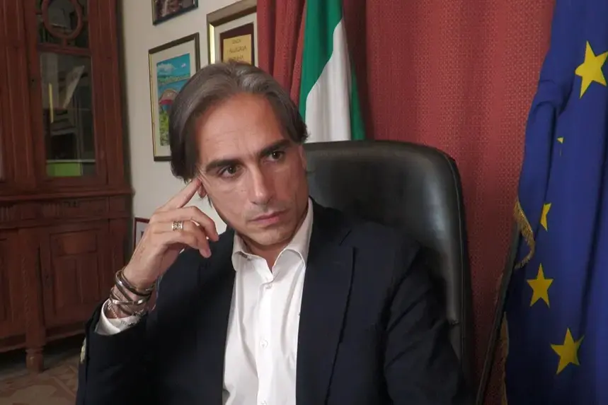 L'addio del sindaco Falcomatà a Paolo Vale: «Con lui scompare un pezzo della storia di Reggio»\n