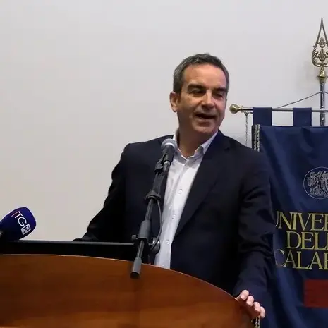 La riforma della sanità calabrese\u00A0secondo Occhiuto: «Tutti gli ospedali sotto un’unica Azienda»\n