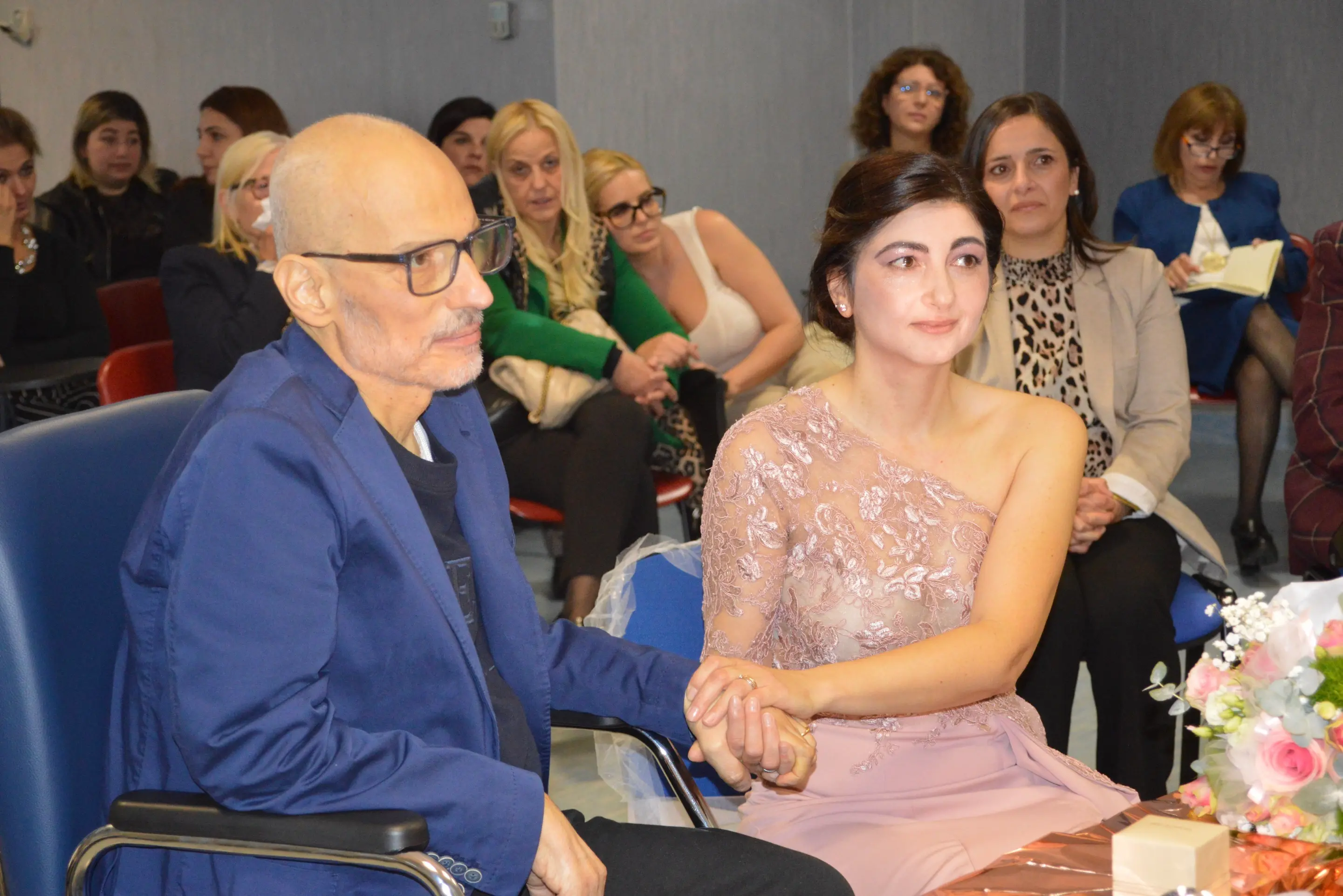 Igor e Miuta sposi: il\u00A0Sì più bello coronato tra le corsie dell’ospedale di Lamezia dove è sbocciato l’amore\n