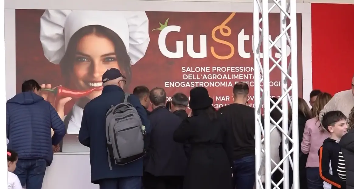 La Calabria protagonista a Gustus, la fiera dei sapori mediterranei di Napoli\n