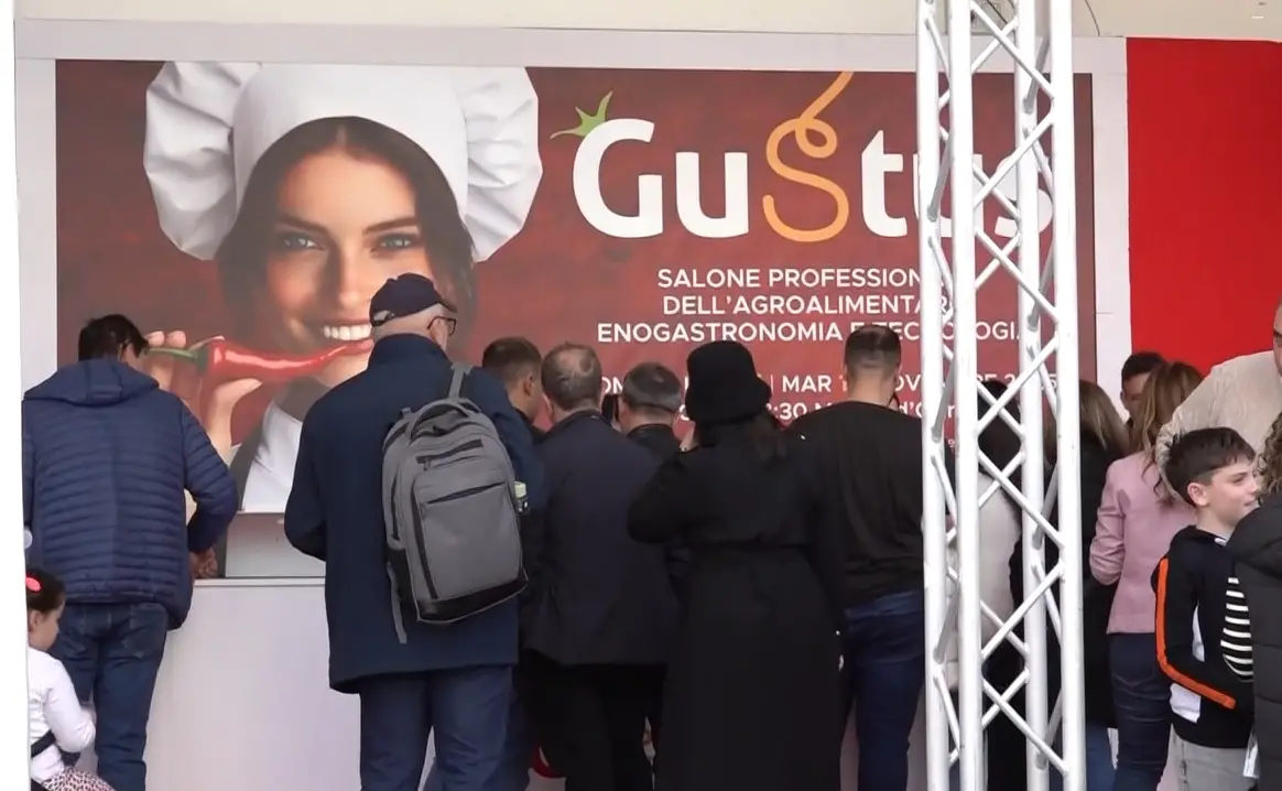 La Calabria protagonista a Gustus, la fiera dei sapori mediterranei di Napoli\n