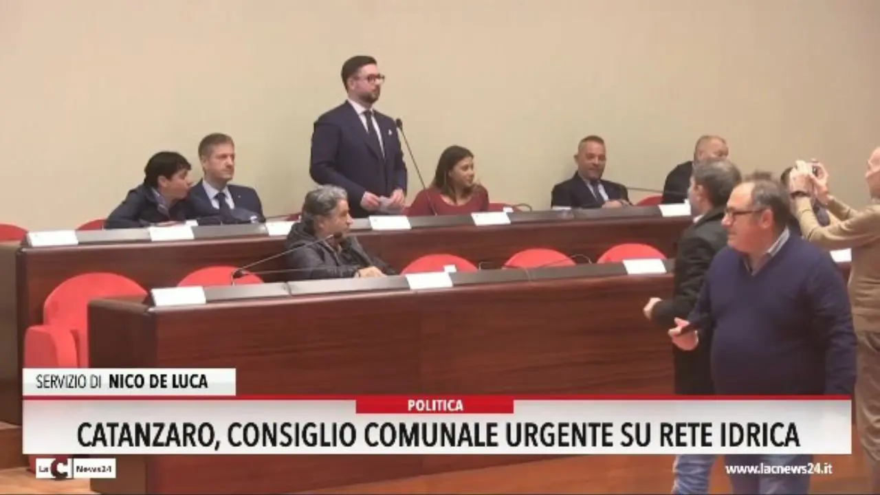 Catanzaro, consiglio comunale urgente su rete idrica