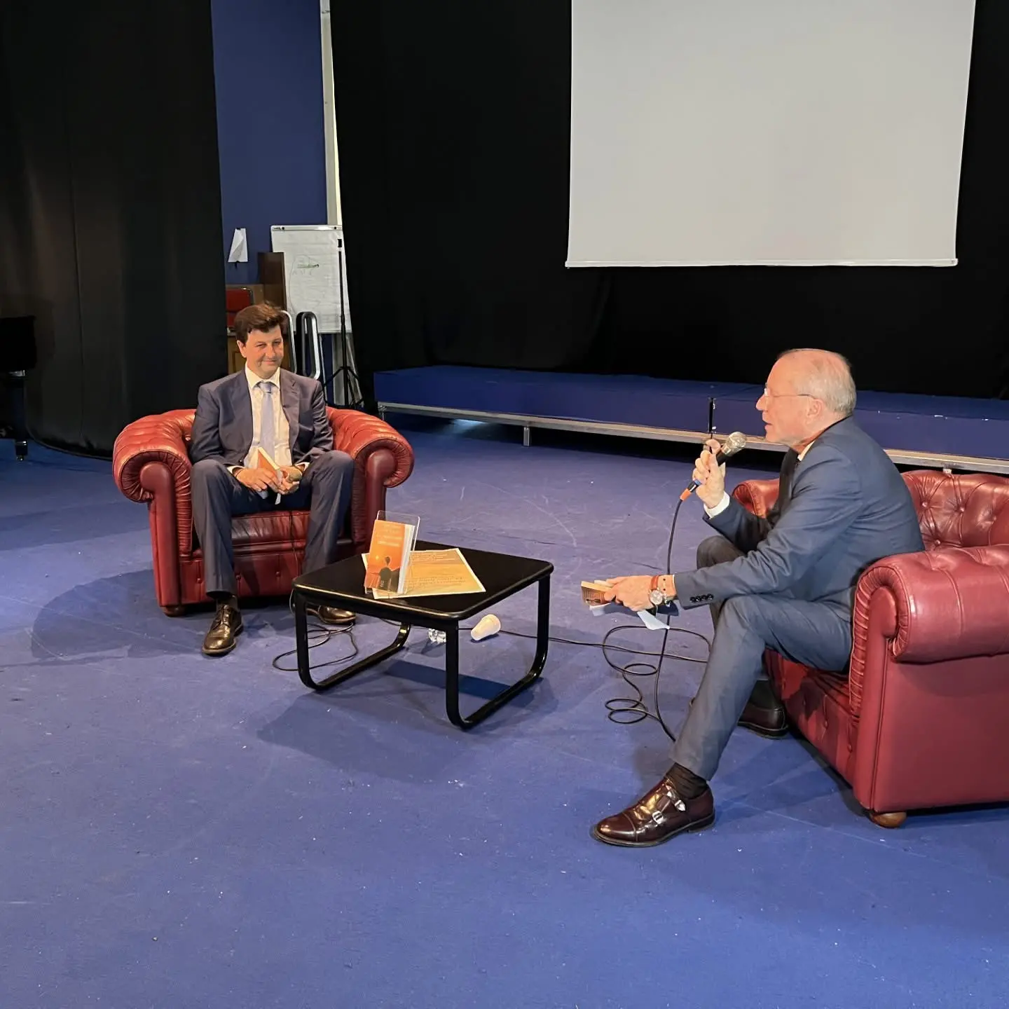 “Lì dove tutto ebbe inizio”, la Ss\u00A0106 tra memoria, dolore e rinascita: a Crotone la presentazione del libro di Fabio Pisciuneri\n