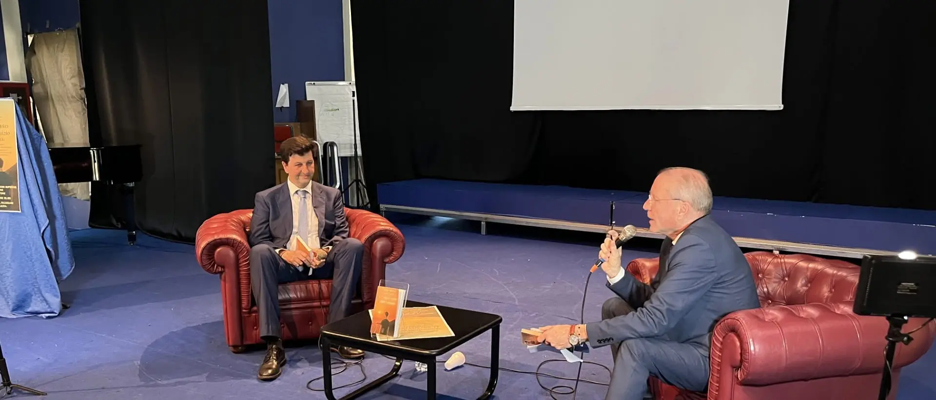 “Lì dove tutto ebbe inizio”, la Ss\u00A0106 tra memoria, dolore e rinascita: a Crotone la presentazione del libro di Fabio Pisciuneri\n