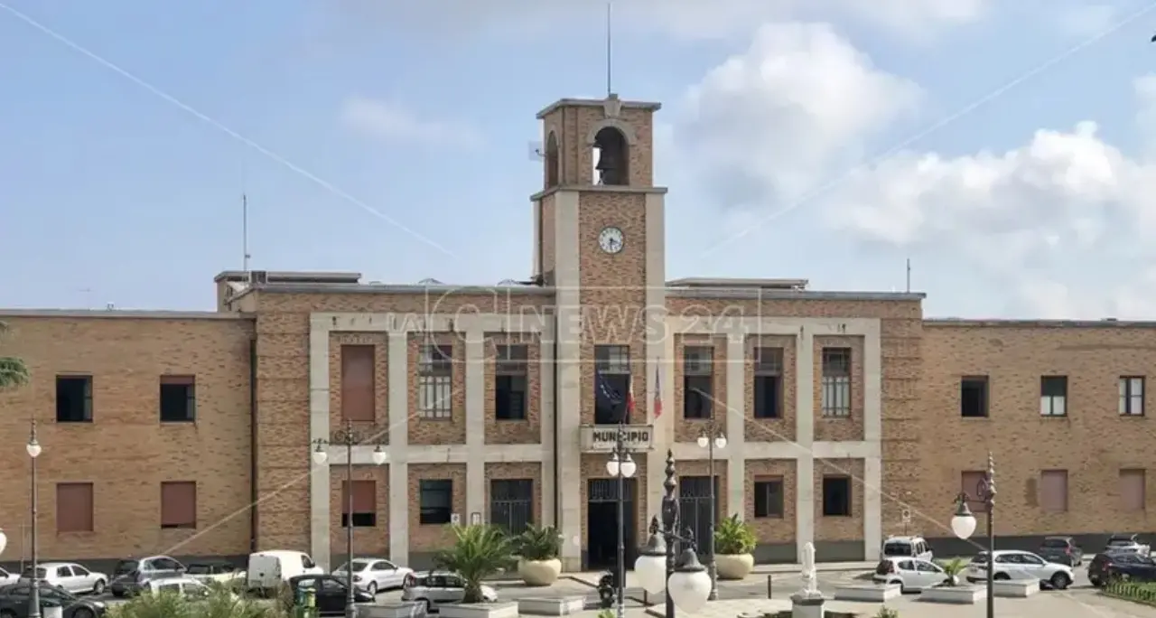 Consigliera comunale di Vibo Valentia spintonata e aggredita da un uomo