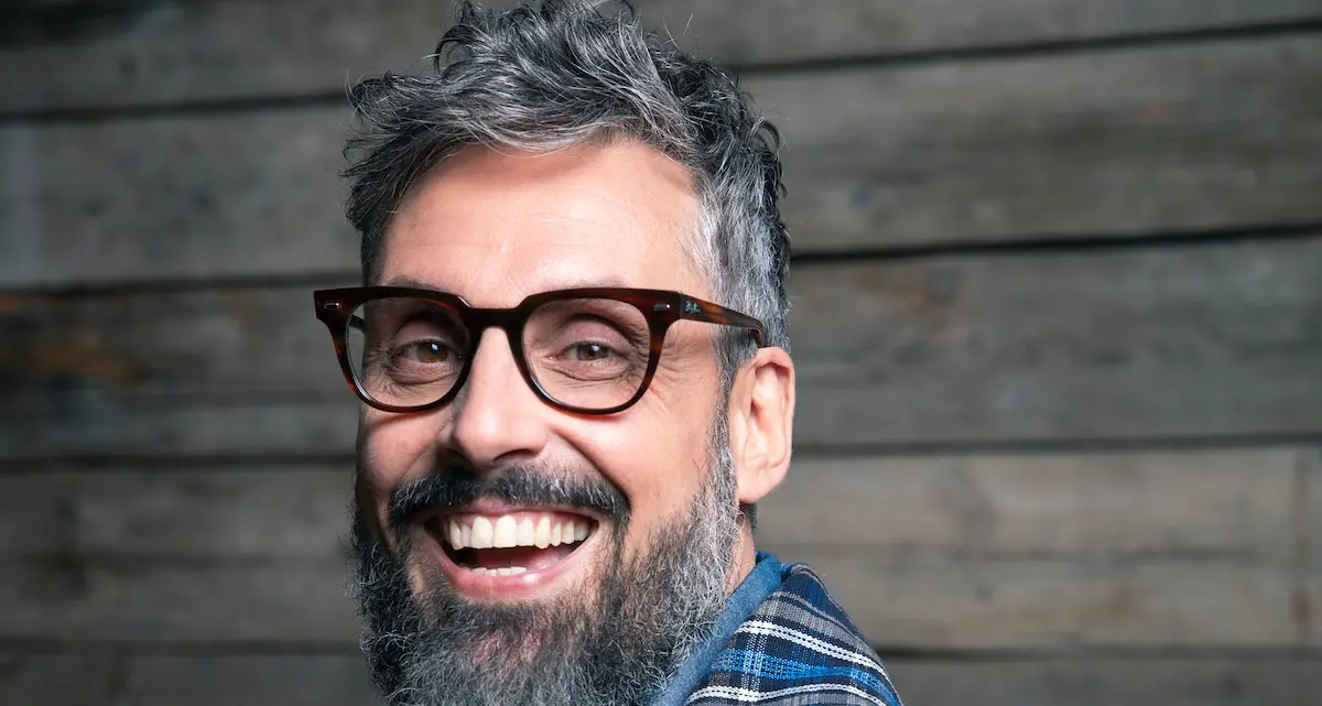 Ora è ufficiale: sarà Dario Brunori l’artista del Capodanno di Cosenza