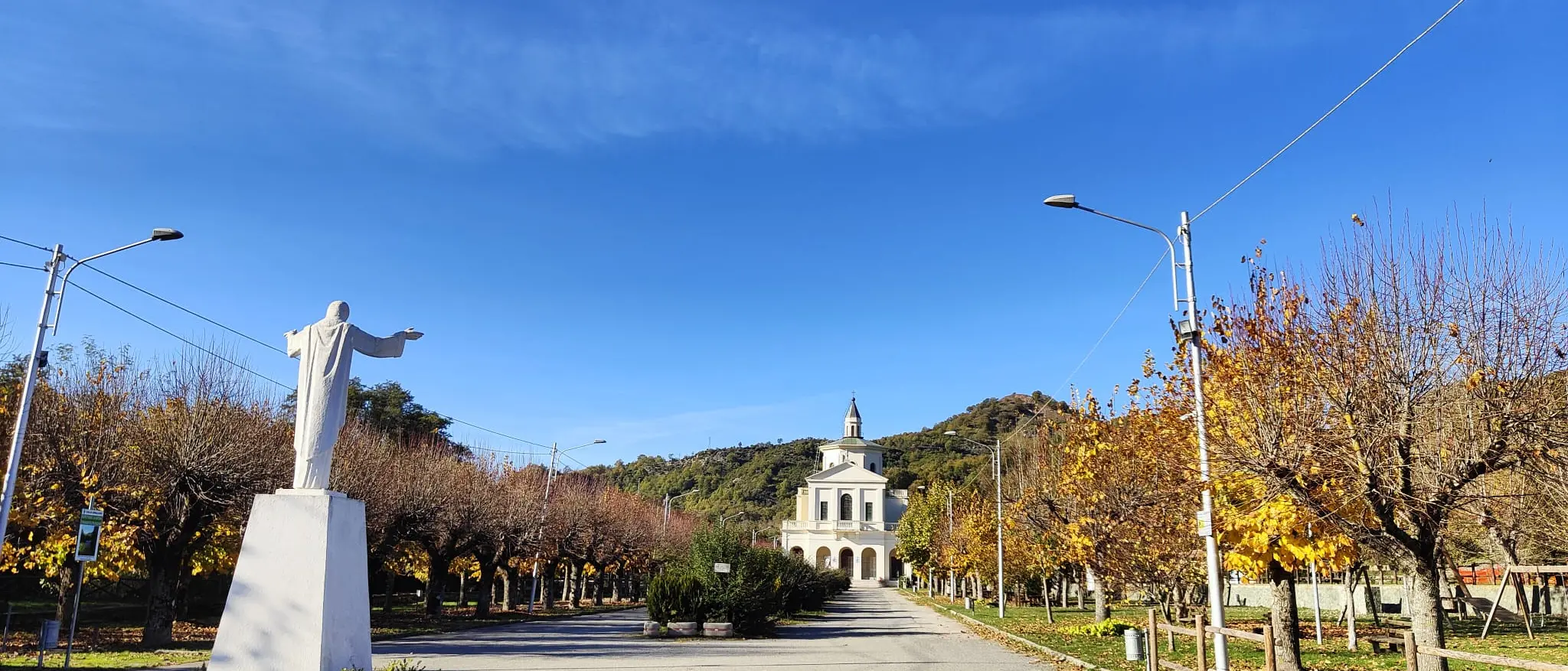 Gimigliano, dal sogno di un giovane sbandato al culto della Madonna:\u00A0storia e spiritualità della Basilica di Porto\n