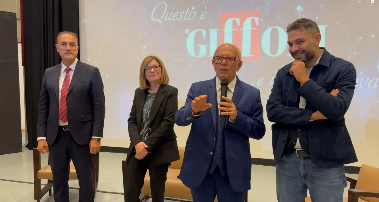 Il Giffoni incontra la Scuola di recitazione della Calabria, a Cittanova\u00A0il fondatore\u00A0Gubitosi racconta il Festival a 600 studenti
