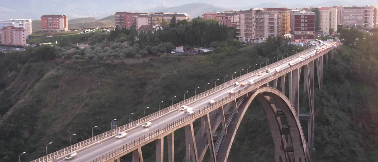 La politica catanzarese fa da sponda alla richiesta di alcuni Comuni vibonesi di tornare sotto Catanzaro\n