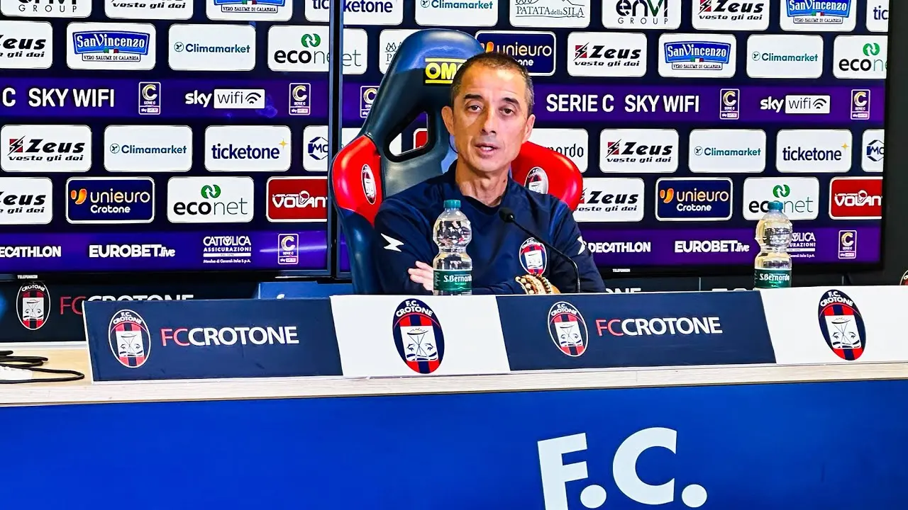 Verso Cerignola-Crotone, Longo:\u00A0«Attenzione assoluta, l’unico fattore essenziale»\n