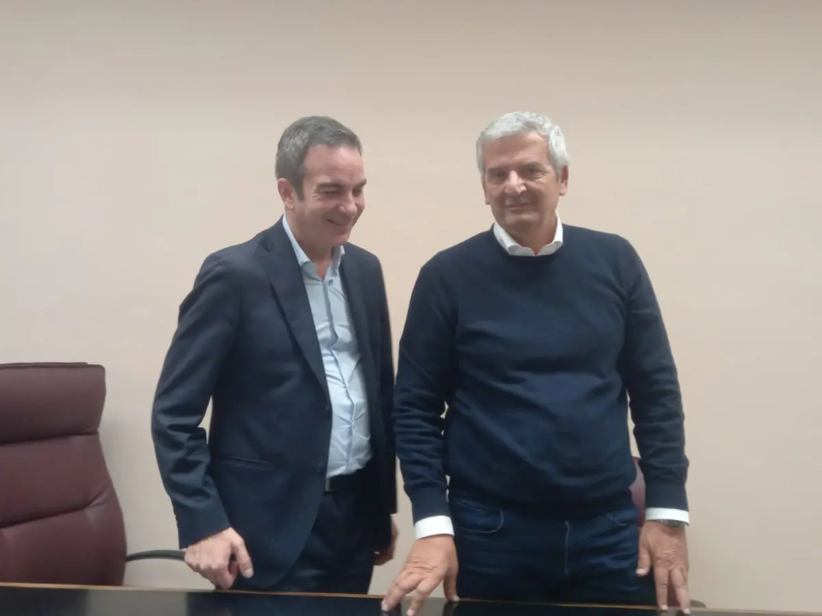 Frenare la fuga dei pazienti calabresi al Nord, Occhiuto firma l’accordo con l’Emilia Romagna