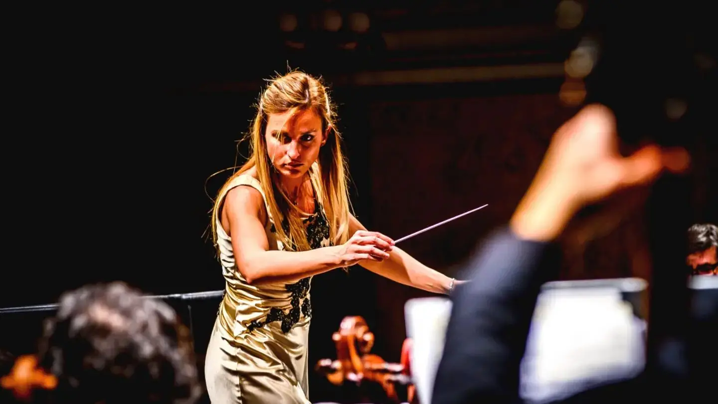 <p>(Facebook)</p>\\n