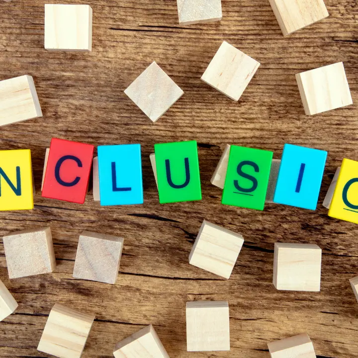 Inclusione scolastica in Calabria: non bastano i banchi, servono le competenze\n