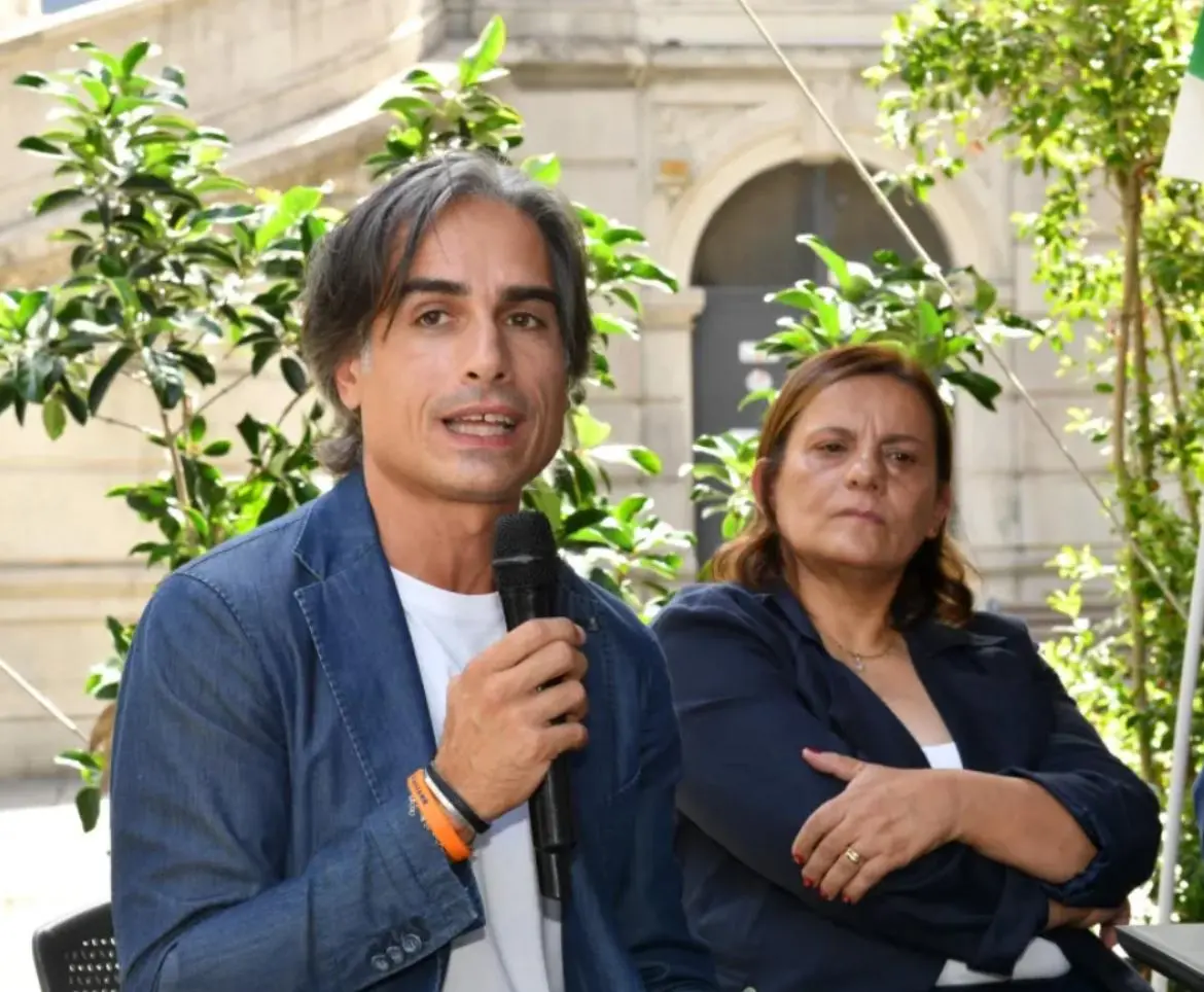 Reggio, il Comune\u00A0aderisce alla campagna «Go Blue» di ANCI e UNICEF: centrali i\u00A0diritti dei minori nelle politiche sociali\n