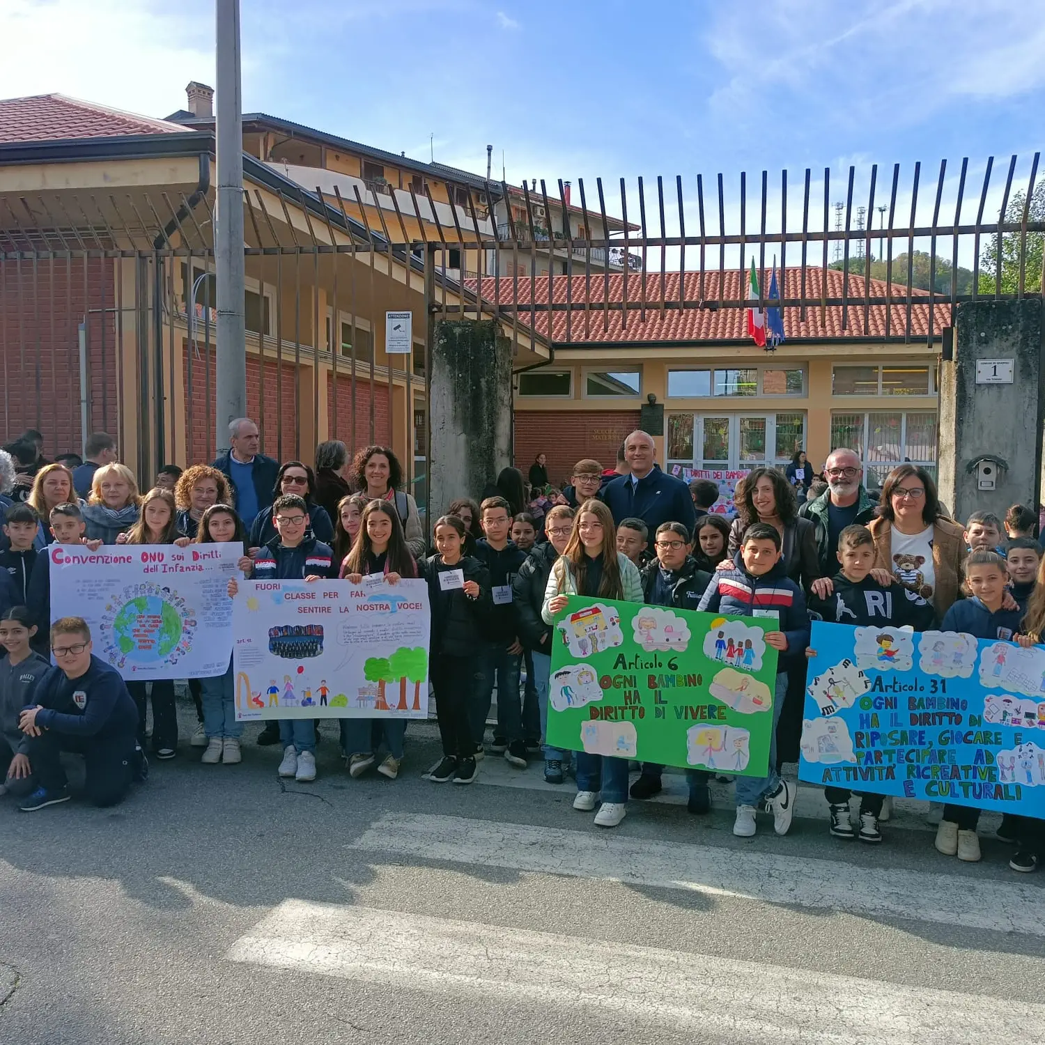 Sinopoli celebra la Giornata dei Diritti dell’Infanzia. Il Garante Mattia: «Investire nei bambini è un dovere collettivo»\n