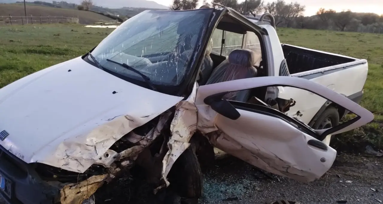 Incidente a Sant’Angelo di Gerocarne: due feriti di cui uno trasferito in elisoccorso al Pugliese\n