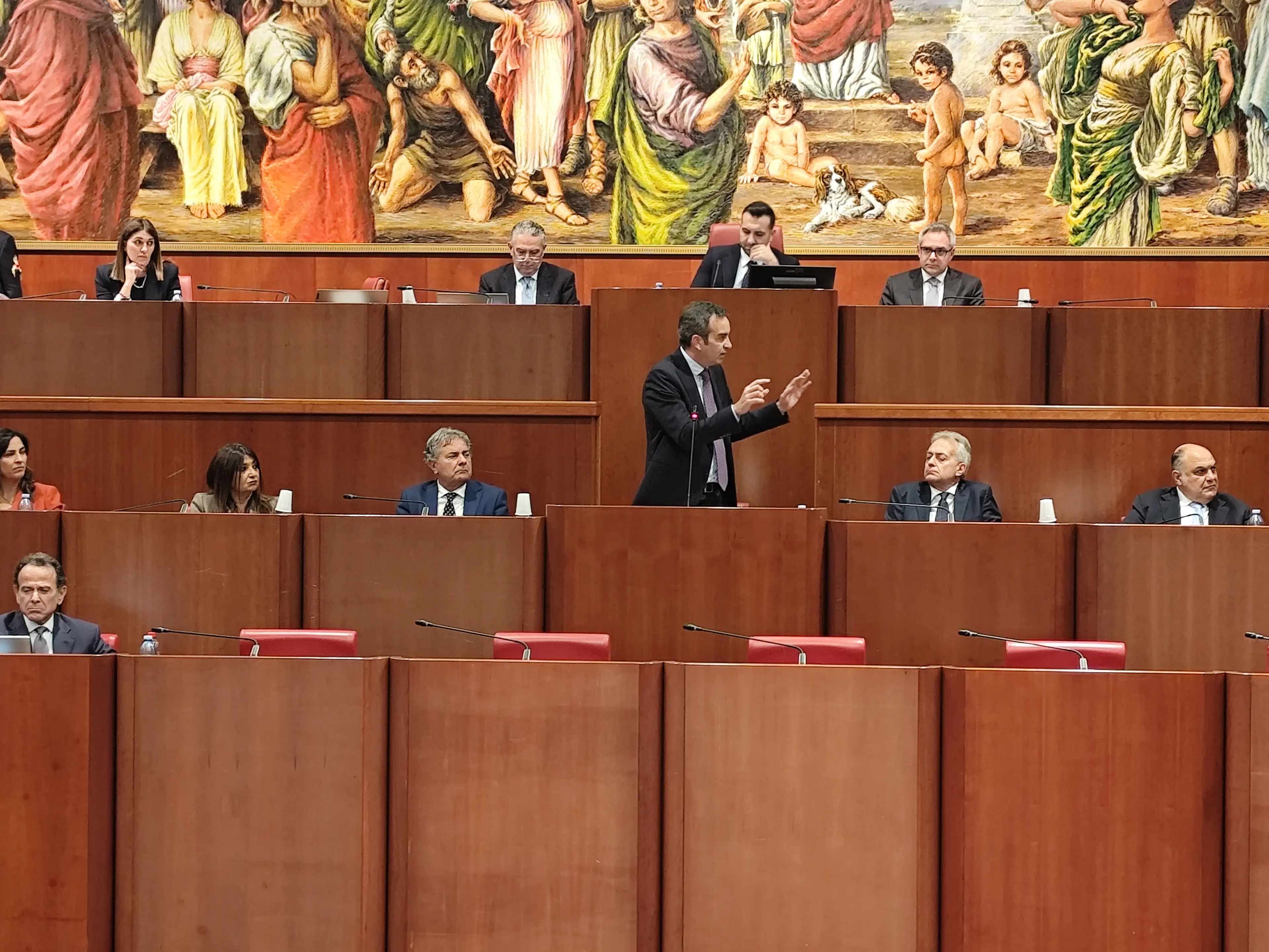 Il programma di Occhiuto: «Riforma Sanità, nuovi voli e Cpi in Tunisia per reclutare manodopera. Battiamo il pregiudizio sulla Calabria»