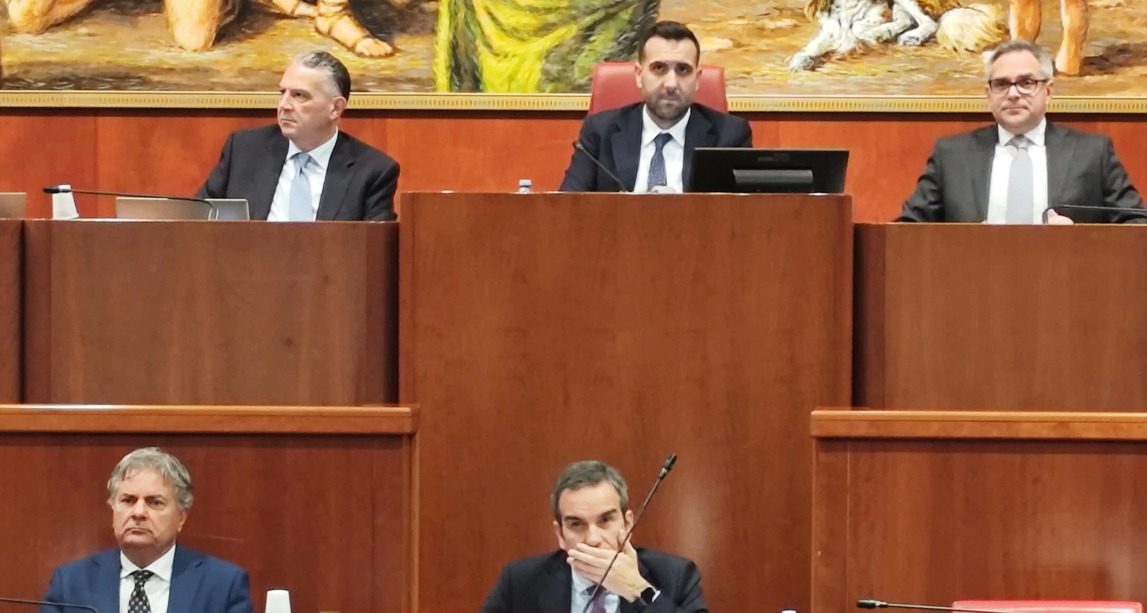 Consiglio regionale, Occhiuto incassa l’ok al programma con 21 Sì: «Con questa opposizione continueremo a lungo...»\n