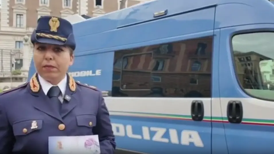 La Polizia di Stato lancia la campagna di sensibilizzazione contro la violenza di genere \"Questo non è amore\"\n