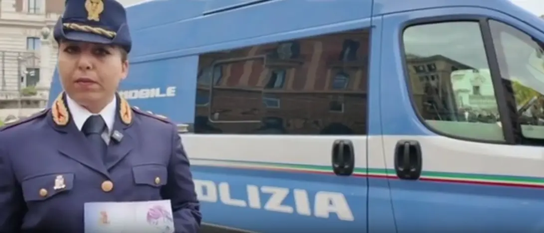 La Polizia di Stato lancia la campagna di sensibilizzazione contro la violenza di genere \"Questo non è amore\"\n