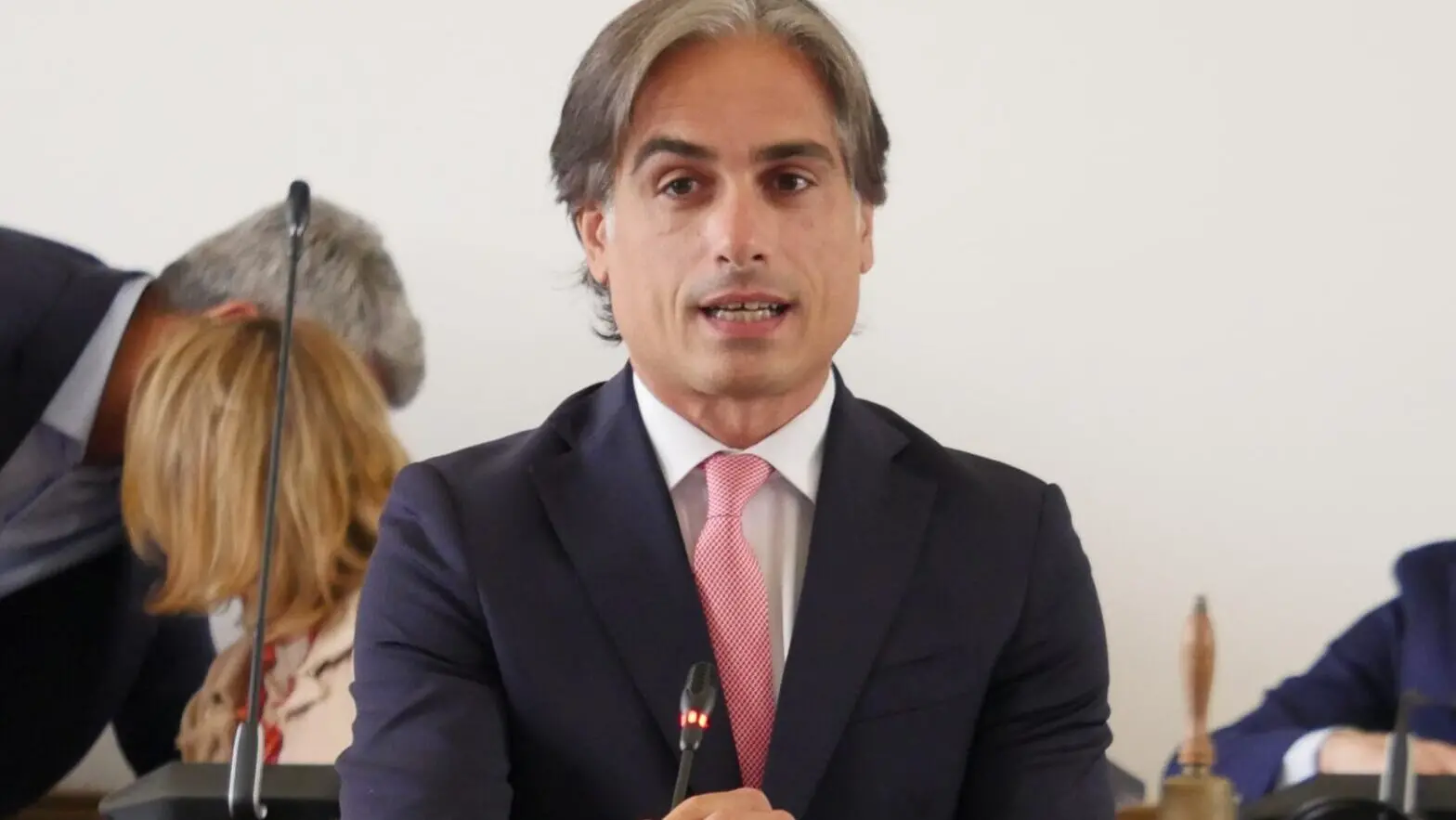 Falcomatà apre alla mediazione: «Pronto ad incontrare le forze politiche di maggioranza»\n